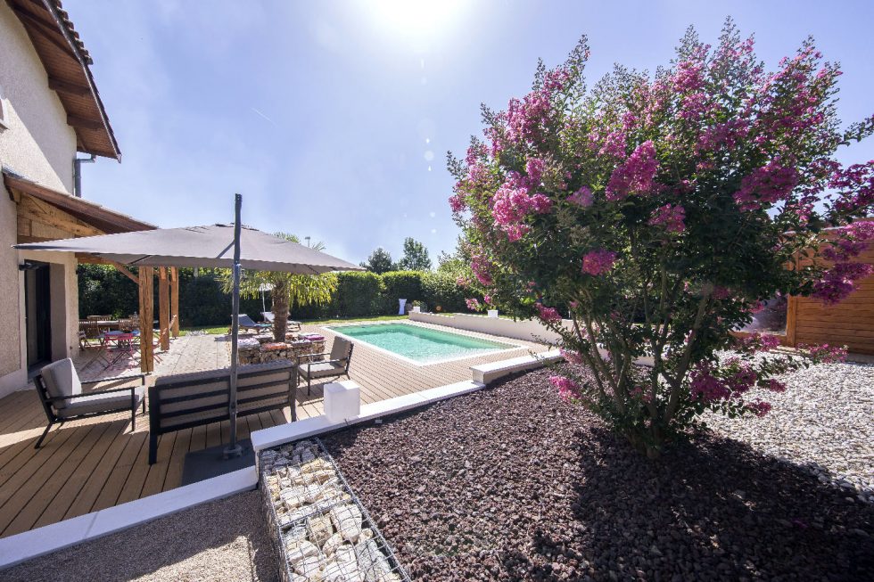 Massif + pouzzolone + gabion