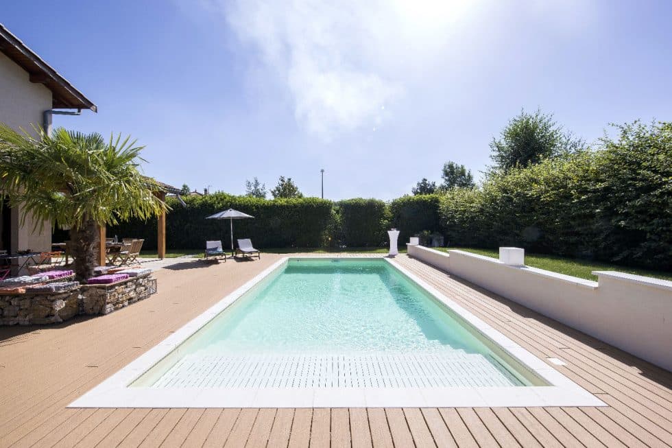 piscine + muret + terrasse composite à Châtillon sur Chalaronne 2