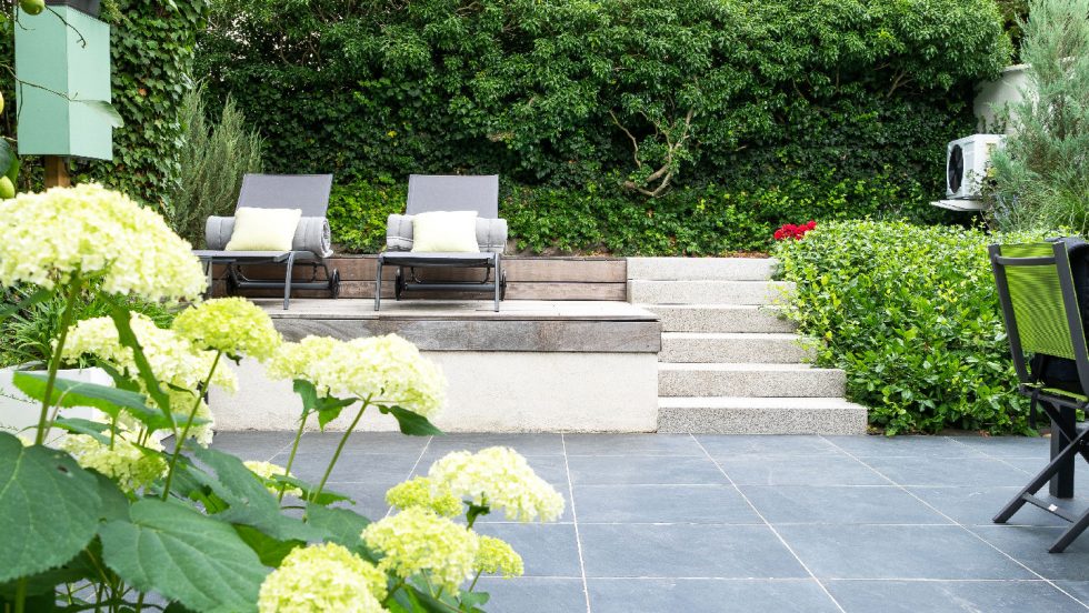 Terrasses dans terrain en pente à Miribel